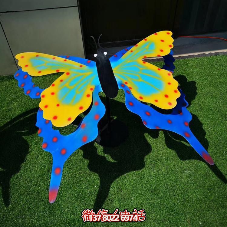 彩繪玻璃鋼蝴蝶雕塑，精美戶外園林裝飾