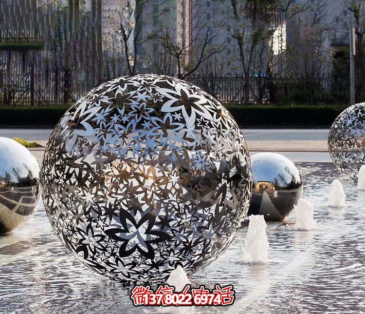 不銹鋼噴泉球雕塑，創意點亮廣場