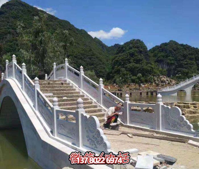 石拱橋，精美漢白玉欄桿，美景美景